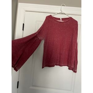 Flare sleeve top